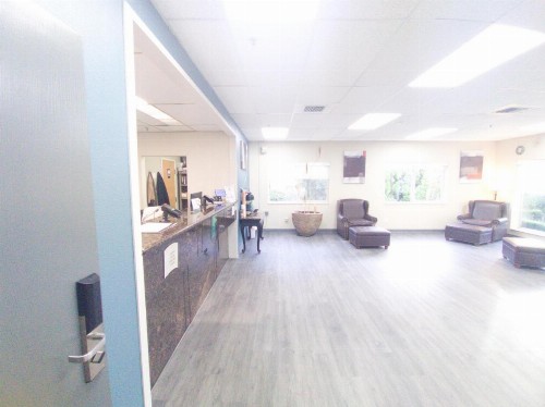 Quality Inn & Suites - image 32
