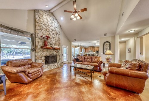 River Mountain Retreat - image 8