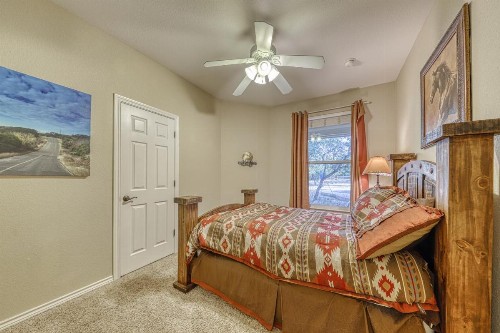 River Mountain Retreat - image 9
