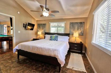 Affinity Retreat Cabin - image 8