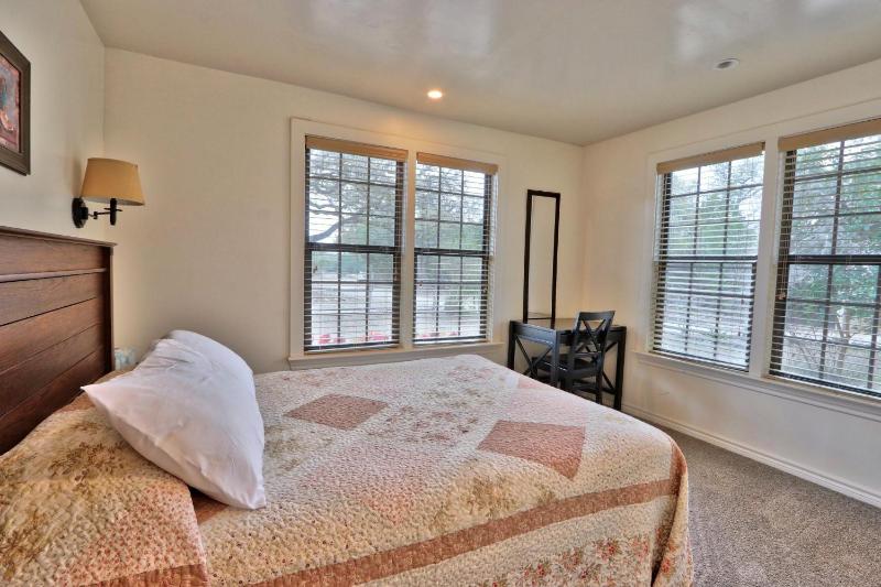 The Ranch at Wimberley - Caretaker's Cottage - image 5