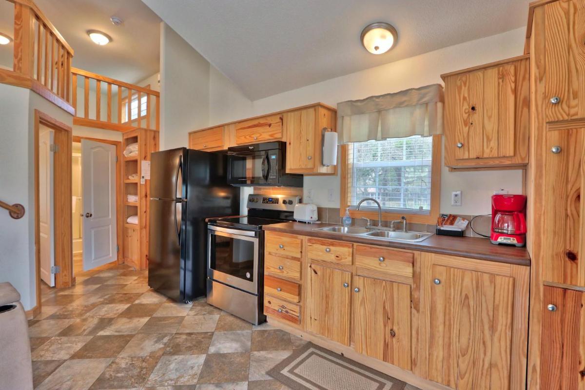 The Ranch at Wimberley - Blue Hole Cabin #2 - image 7