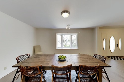 17-Acre Hill Country Family Retreat Walk to River home