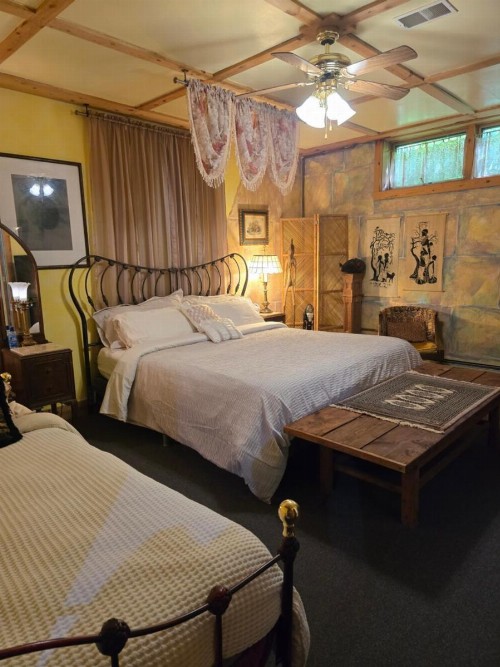 Tortuga Inn - image 14