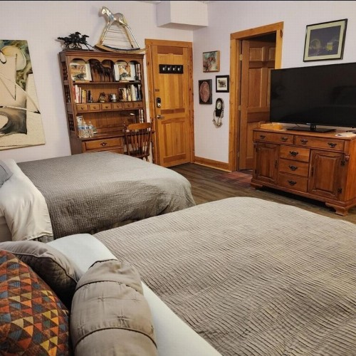 Tortuga Inn - image 29