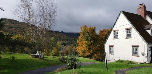 Georgian Garden Inn - image 36