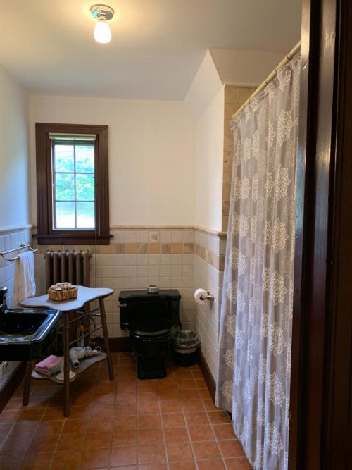 Georgian Garden Inn - image 4