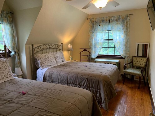 Georgian Garden Inn - image 8