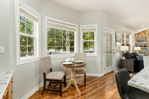 Family-Friendly Retreat by Windsor Lake! - image 12
