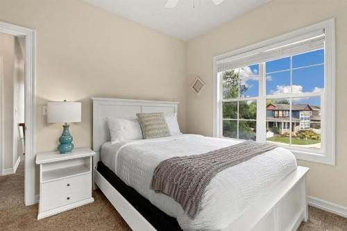 Family-Friendly Retreat by Windsor Lake! - image 14