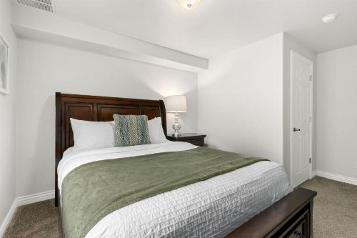 Family-Friendly Retreat by Windsor Lake! - image 18