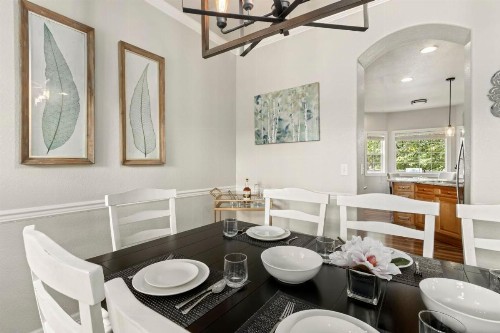 Family-Friendly Retreat by Windsor Lake! - image 25