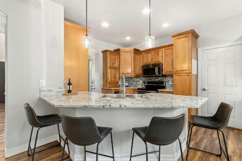 Family-Friendly Retreat by Windsor Lake! - image 29