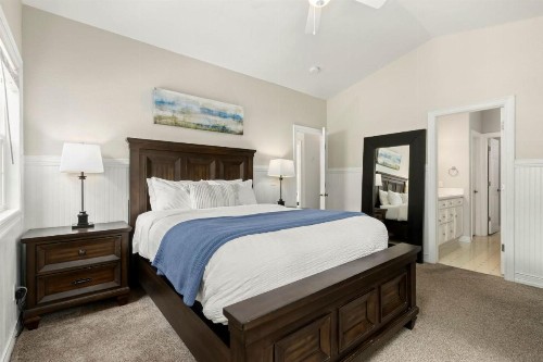 Family-Friendly Retreat by Windsor Lake! - image 7