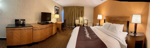Quality Inn Windsor Locks - image 4