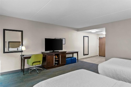 Hampton Inn & Suites Baltimore/Woodlawn - image 19