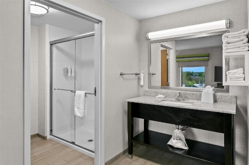 Hampton Inn & Suites Baltimore/Woodlawn - image 20