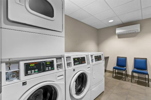 Hampton Inn & Suites Baltimore/Woodlawn - image 33