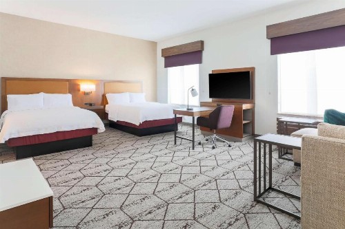 Hampton Inn & Suites Windsor-Sonoma Wine Country - image 32