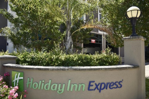 Holiday Inn Express Windsor Sonoma Wine Country an IHG Hotel - image 15