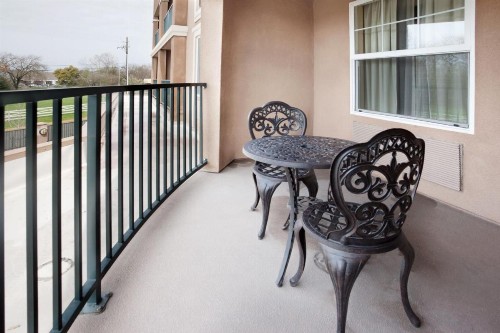 Holiday Inn Express Windsor Sonoma Wine Country an IHG Hotel - image 19