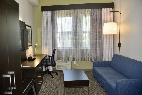 Holiday Inn Express Windsor Sonoma Wine Country an IHG Hotel - image 21