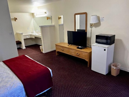 Santa Fe Inn - Winnemucca - image 15