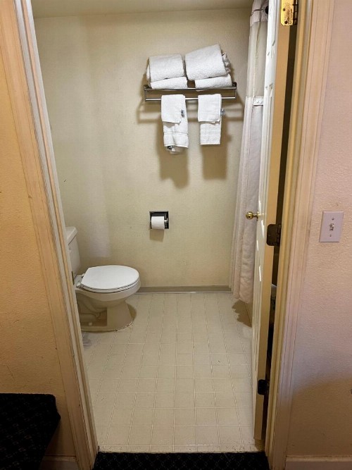 Santa Fe Inn - Winnemucca - image 18