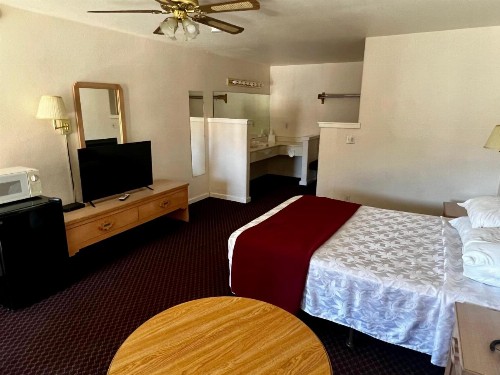 Santa Fe Inn - Winnemucca - image 21