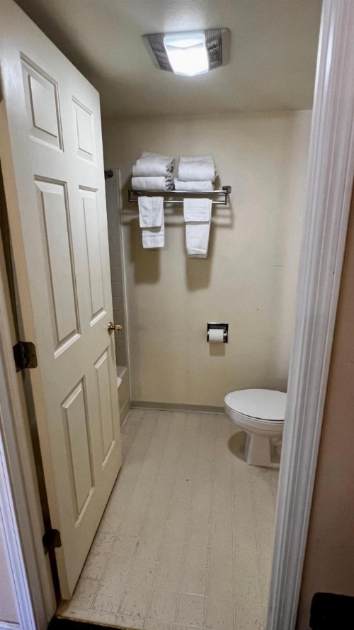 Santa Fe Inn - Winnemucca - image 6