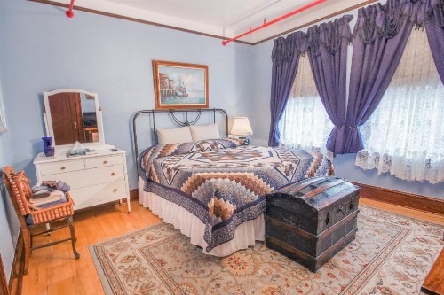 The Edgewater Hotel - image 12