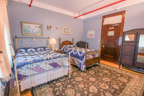 The Edgewater Hotel - image 13