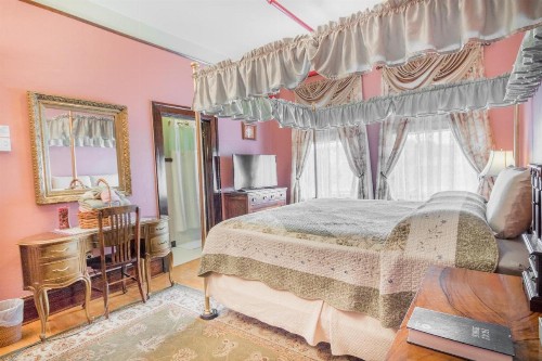 The Edgewater Hotel - image 30