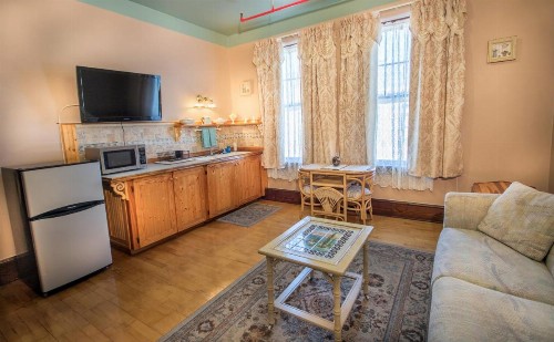 The Edgewater Hotel - image 37