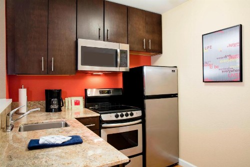 TownePlace Suites Orlando at FLAMINGO CROSSINGS® Town Center/Western Entrance - image 10