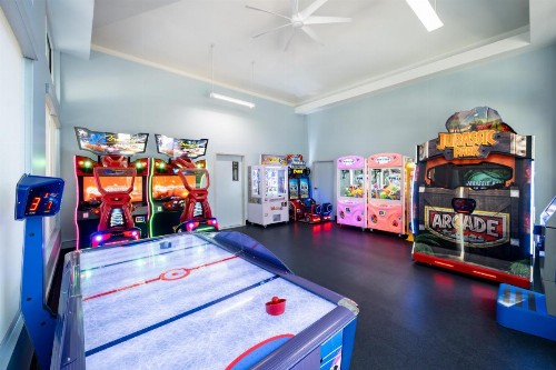 TownePlace Suites Orlando at FLAMINGO CROSSINGS® Town Center/Western Entrance - image 2