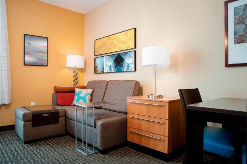 TownePlace Suites Orlando at FLAMINGO CROSSINGS® Town Center/Western Entrance - image 40