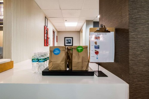 Hampton Inn Winter Haven - image 11