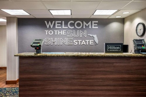 Hampton Inn Winter Haven - image 17