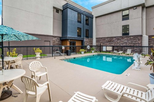 Hampton Inn Winter Haven - image 7