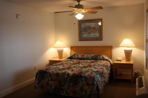 Lake Roy Beach Inn - Winter Haven - image 21