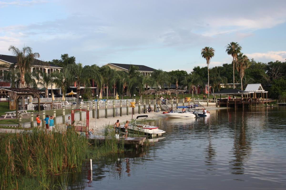 Lake Roy Beach Inn - Winter Haven - image 3