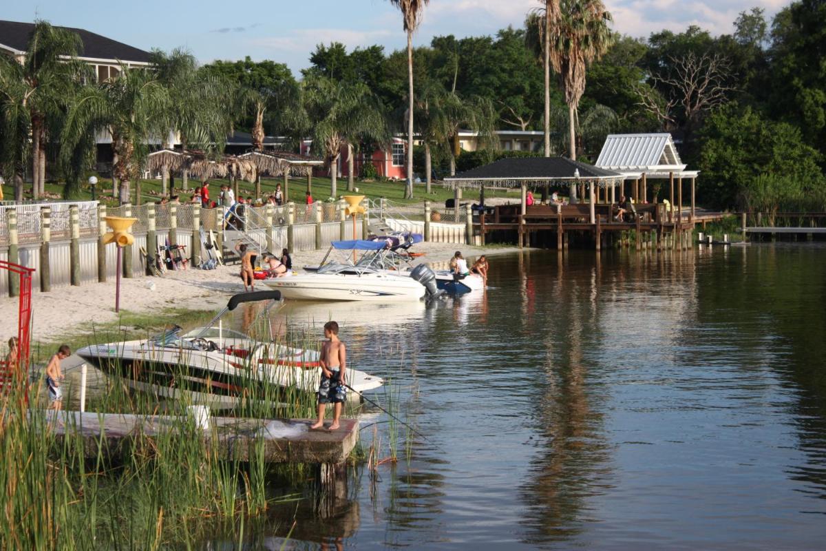 Lake Roy Beach Inn - Winter Haven - image 4