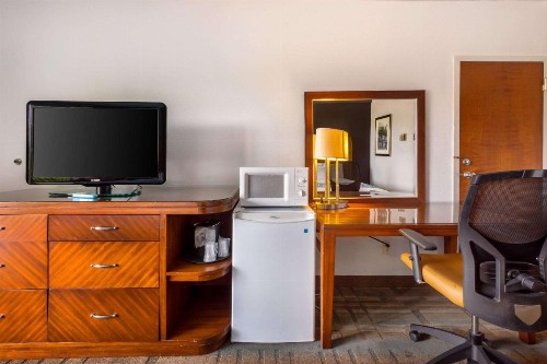 Econo Lodge Winter Haven Chain of Lakes - image 7