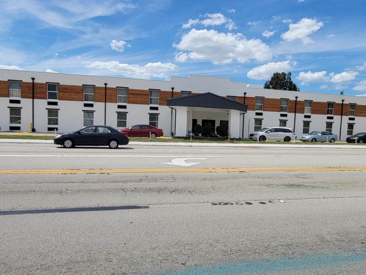 Travel Inn Winter Haven - main image