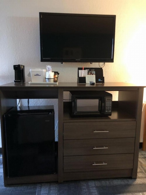 Howard Johnson by Wyndham Winter Haven FL - image 19
