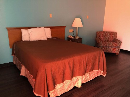 Howard Johnson by Wyndham Winter Haven FL - image 28