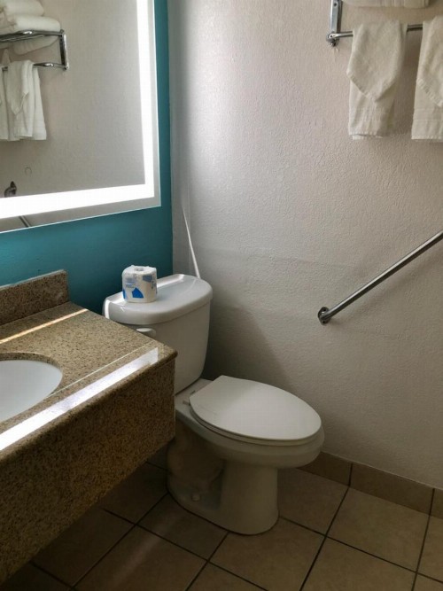 Howard Johnson by Wyndham Winter Haven FL - image 35