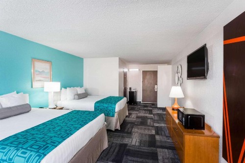 Howard Johnson by Wyndham Winter Haven FL - image 38