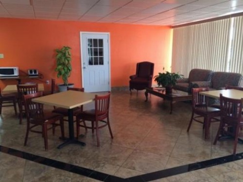 Howard Johnson by Wyndham Winter Haven FL - image 39